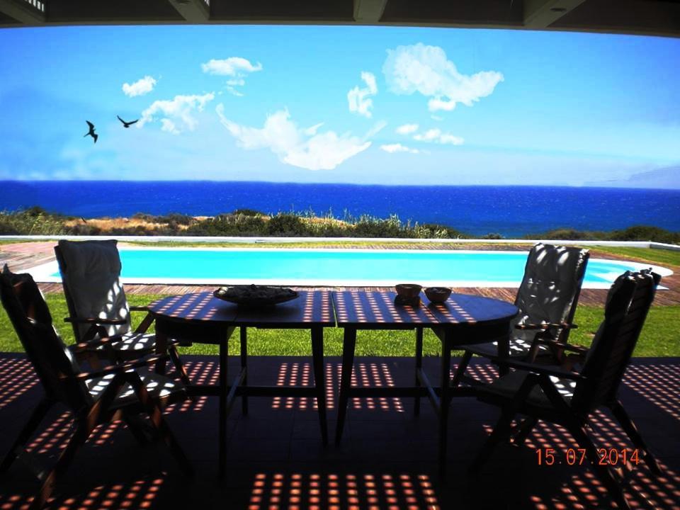 Cristelia Seafront & Pool Villa Lakhania Exterior foto