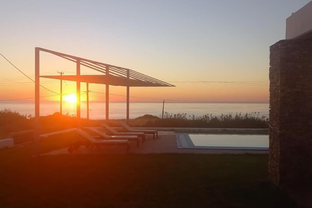 Cristelia Seafront & Pool Villa Lakhania Exterior foto