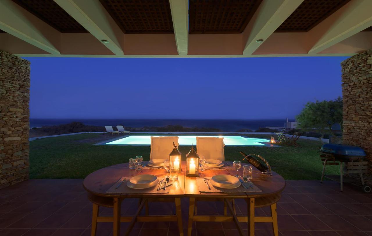 Cristelia Seafront & Pool Villa Lakhania Exterior foto