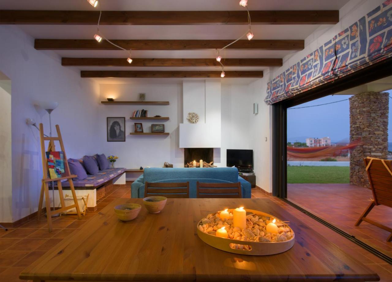Cristelia Seafront & Pool Villa Lakhania Exterior foto
